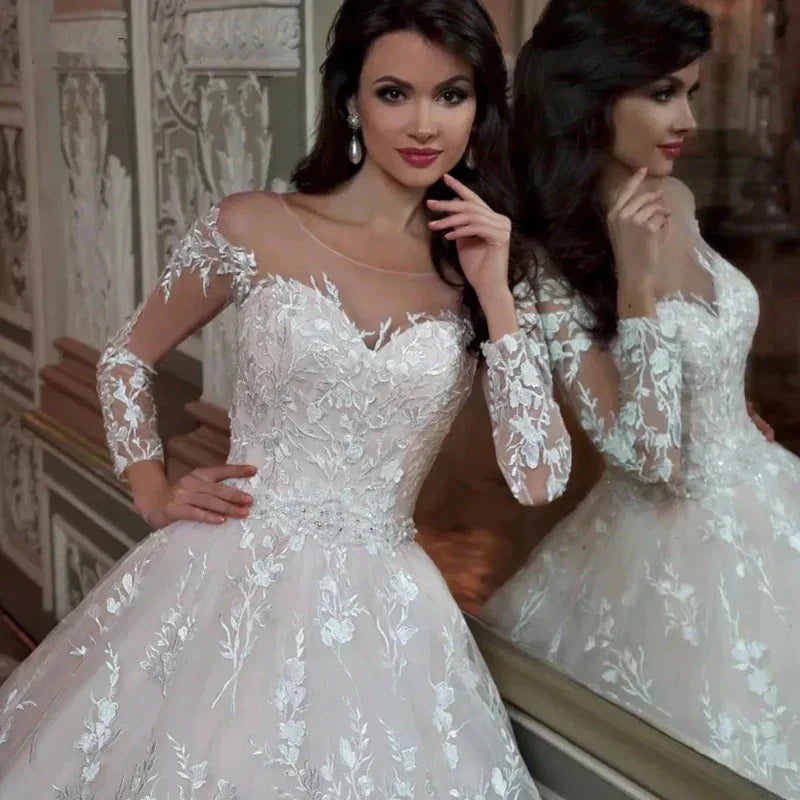 robe-de-mariee-princesse-avec-strass